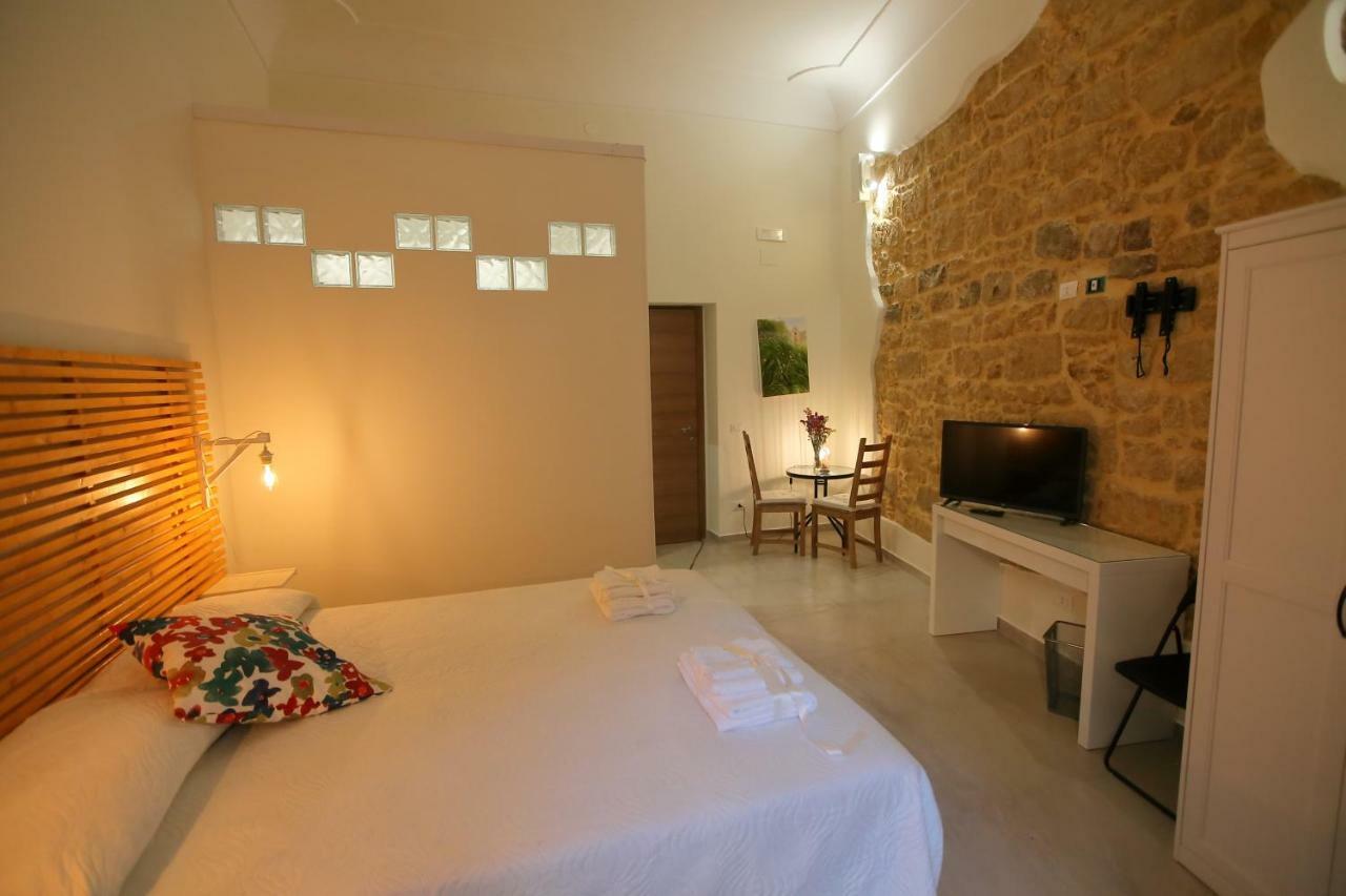 B&B Casa 'A Foglia 卡尔塔尼塞塔 外观 照片